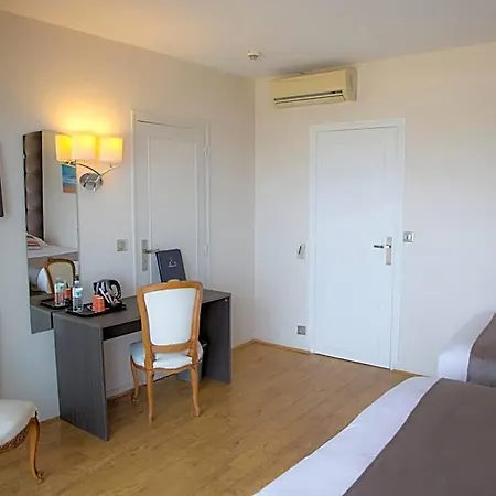 Hotel Arc Sur 3*