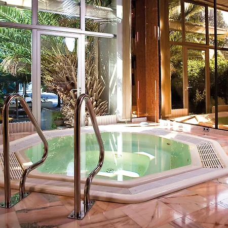 Hotel Arc Sur 3*