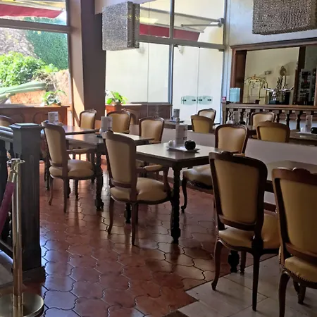 Arc Sur Hotel 3*